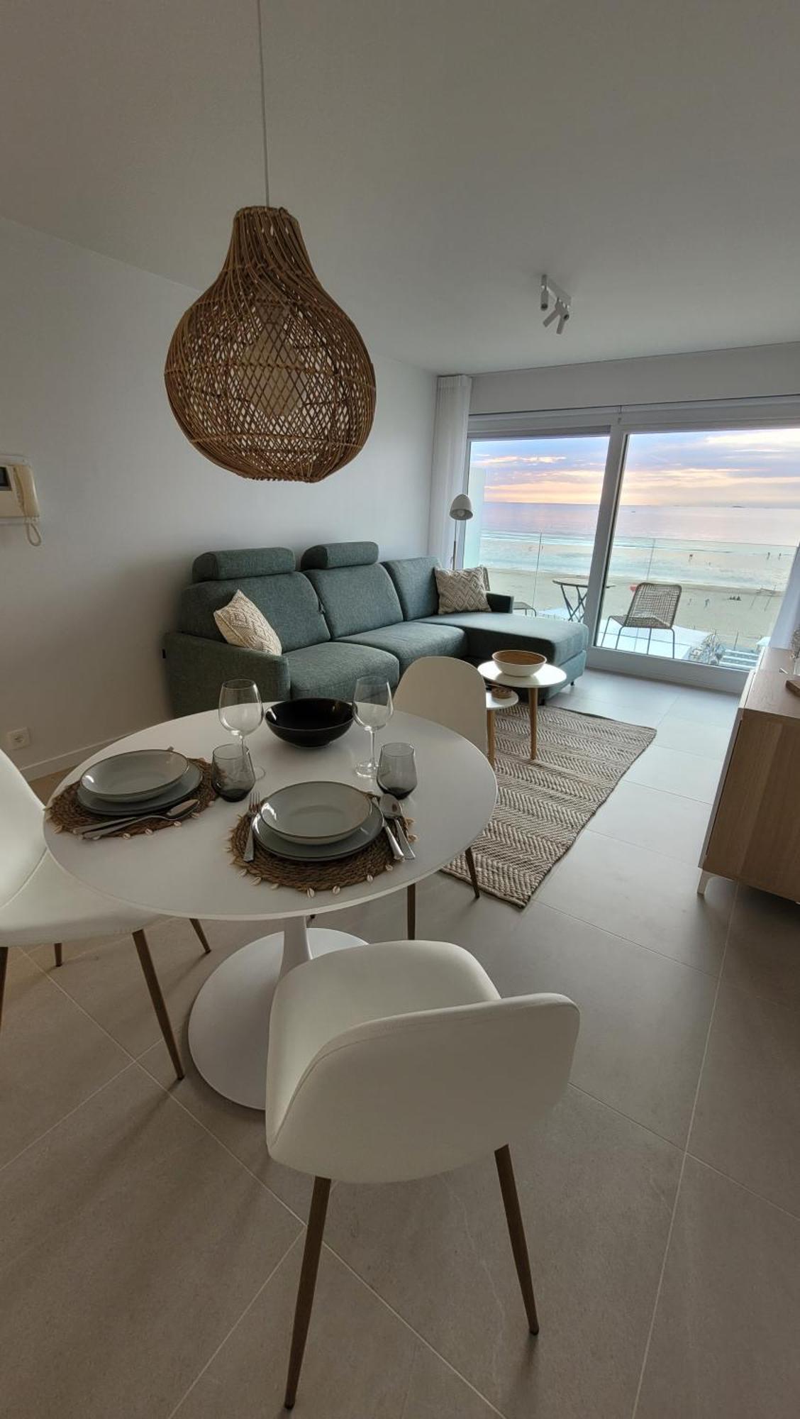 Zeezicht By Qua-lyne Apartment